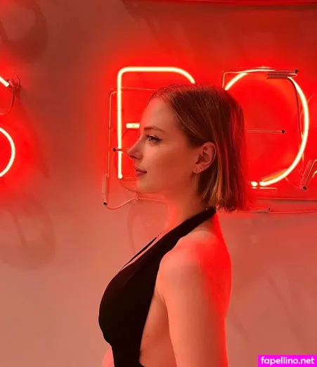 Emmanuelleweddell OnlyFans Thumbnail #Msxg5K8kqS