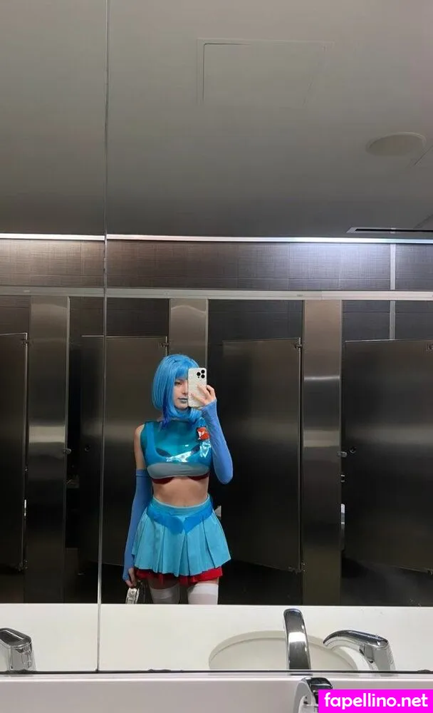 Emma, Emmanuelle, bunni.emmie, e_weddy, emmanuelleweddell Nude Leaked OnlyFans Photo #mIjEyllr7s