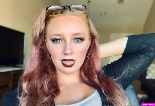 Emmaryker OnlyFans Thumbnail #WZH7MjhLEe