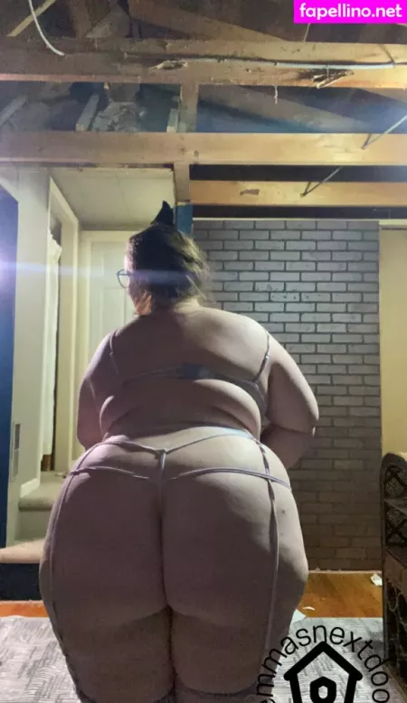 Emmasnextdoor OnlyFans Thumbnail #HmxlJQ6rZC
