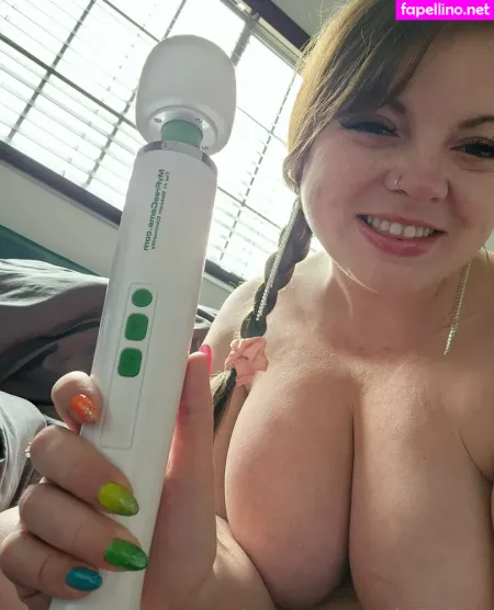 Emmastoned420free OnlyFans Thumbnail #9MhEzEE74R