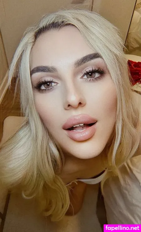 Emmaswann OnlyFans Thumbnail #A2ujbtBqFF