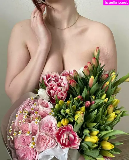 Emmasweetness1 OnlyFans Thumbnail #TWdoxVNORK