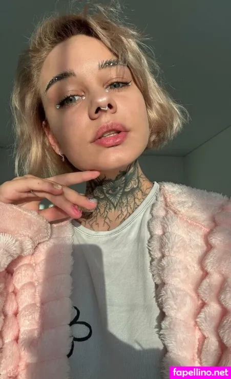 Emmaxxdolly OnlyFans Thumbnail #Af8dBkrbGh