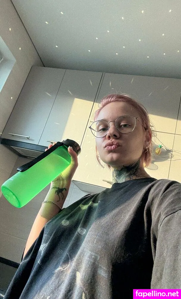 emmadollyhere, emmaxxdolly Nude Leaked OnlyFans Photo #CjGVBYf9de