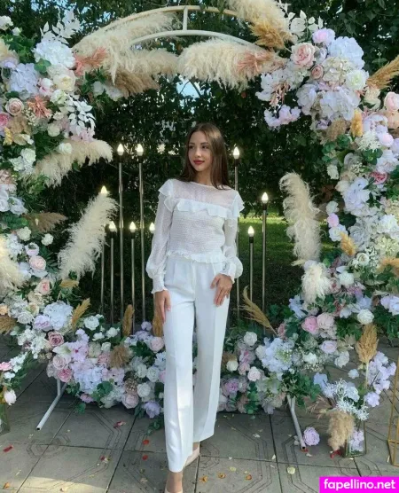 Emmaxxxbody OnlyFans Thumbnail #xgUchPEMEr