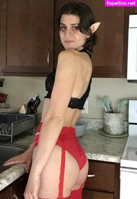 Emmayearose OnlyFans Thumbnail #0AAvtUXEHn