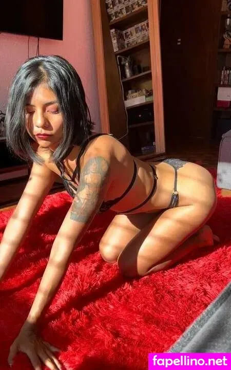 Emmayouthl OnlyFans Thumbnail #Oh2vw6lVXJ