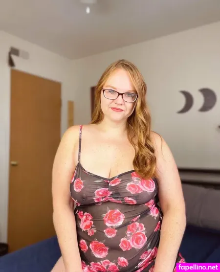Emmberrosalyn OnlyFans Thumbnail #kfkLpqDLPN