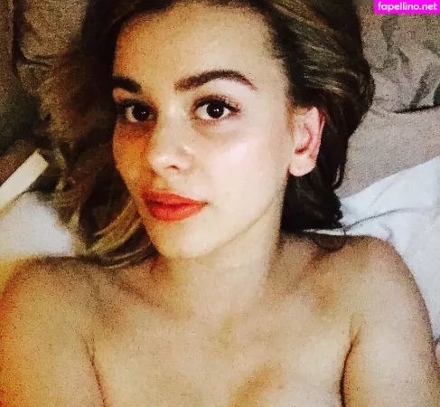 Emmelie De Forest OnlyFans Thumbnail #3AVdlngV4n
