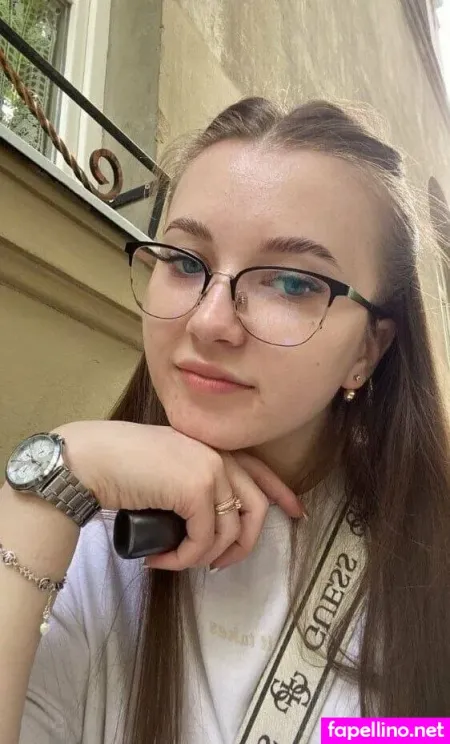 Emmeline Sky OnlyFans Thumbnail #0cEYexCZ65