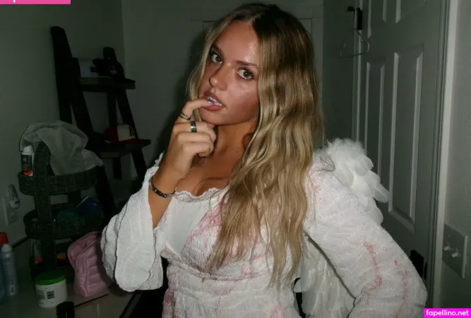 Emmi Butler OnlyFans Thumbnail #ZfiOD7xCa9