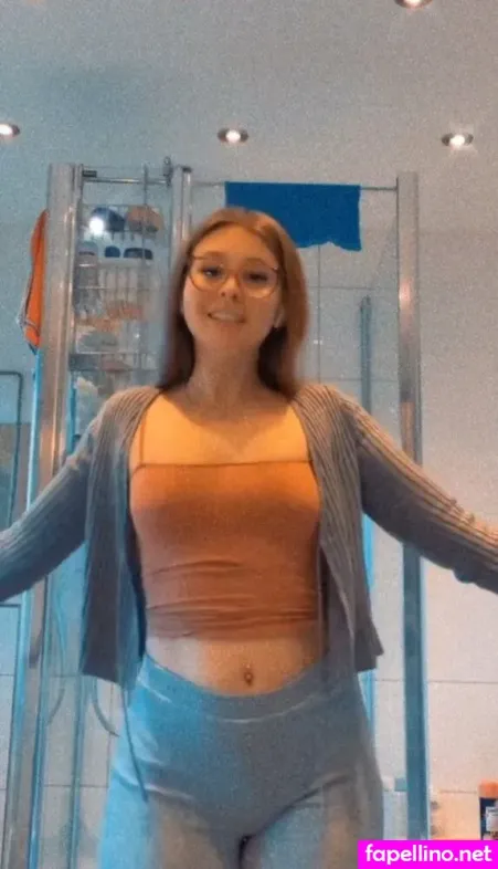 Emmi Krii OnlyFans Thumbnail #UvV7bKW1UV