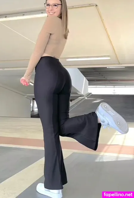 Emmi Krii OnlyFans Thumbnail #bGU6qCFmDe