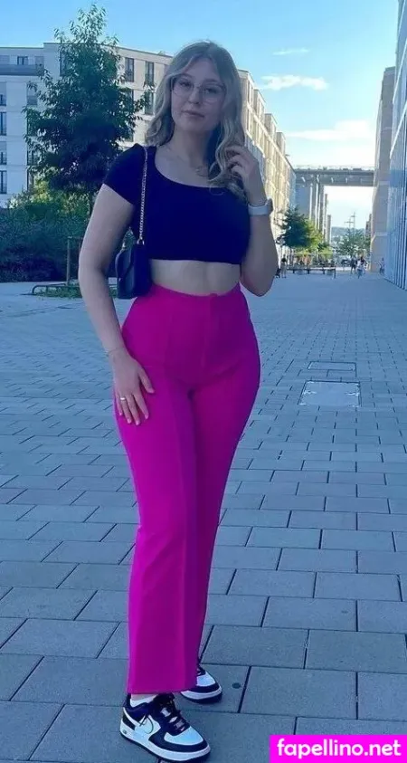 Emmi Krii OnlyFans Thumbnail #dfv4nFeRjP