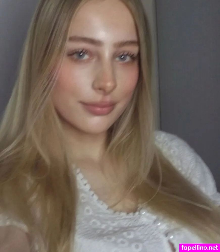 Emmi.rbn Nude Leaked OnlyFans Photo #BsxQ5X7ZTP