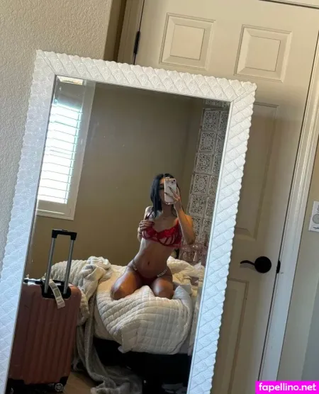 Emmie 4 OnlyFans Thumbnail #42YHMwYGQe