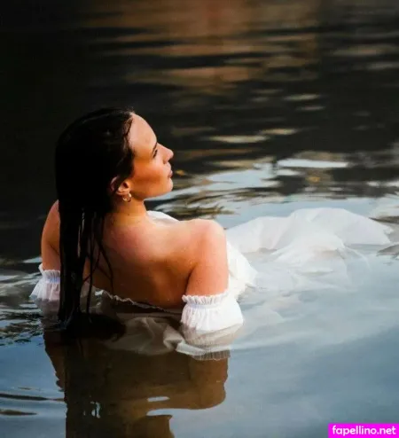 Emmie Johnson OnlyFans Thumbnail #AlydKSE03Q