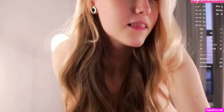 Emmie Murray OnlyFans Thumbnail #c3CRngLkg9