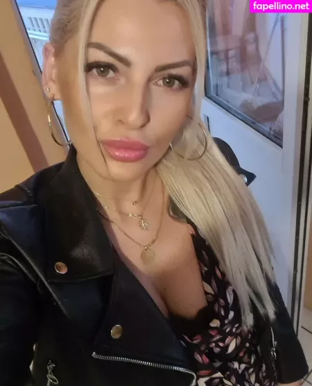 Emmie Six OnlyFans Thumbnail #JJHTCKVRT1