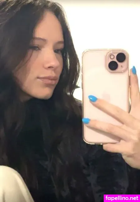 Emmiejohnson OnlyFans Thumbnail #LOwLJJSZnj