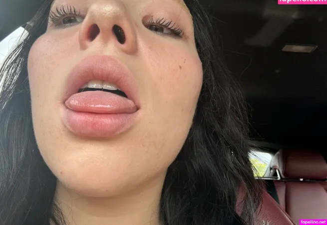 Emmiep OnlyFans Thumbnail #8lAbyg49lH