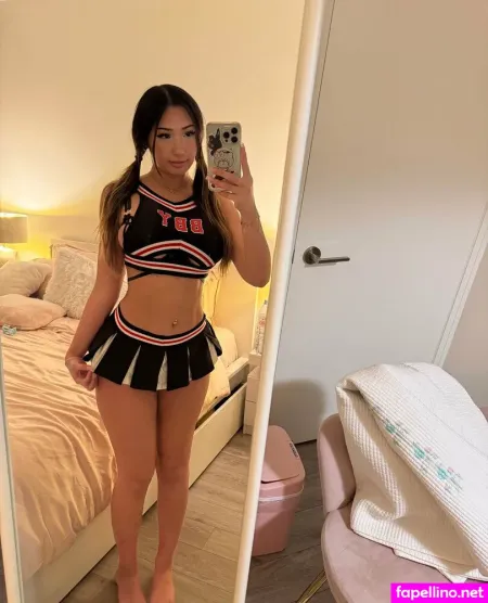 Emmiesfree OnlyFans Thumbnail #ZUEj6dZbso