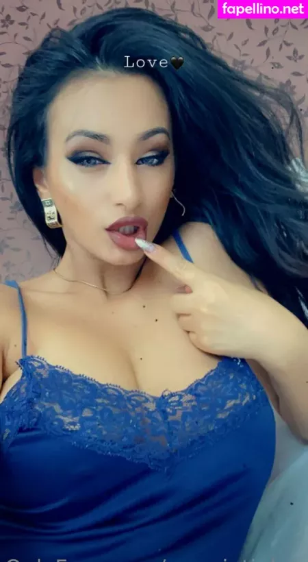 Emmietinker OnlyFans Thumbnail #YWIhP6JObE