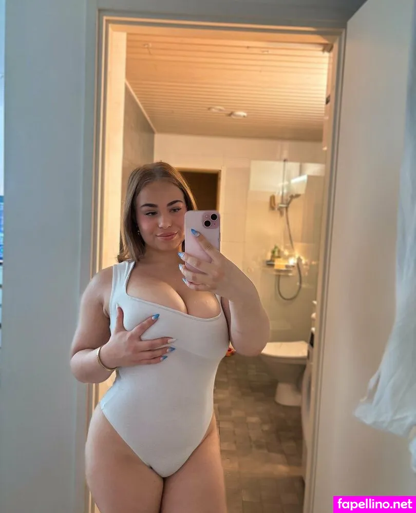 emmiiisabella, emmiisabella Nude Leaked OnlyFans Photo #WzLmsBptgd