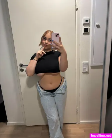 Emmiiisabella OnlyFans Thumbnail #uE9U4Tsv9S