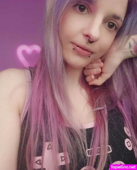 Emmilein Main Profile Photo