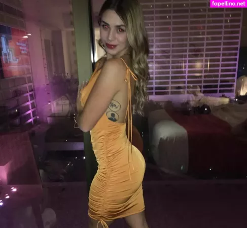 Emmily Mello OnlyFans Thumbnail #KJ948onlA3