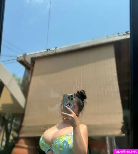 Emmilyyy1 OnlyFans Thumbnail #O8TT9iaTQ8