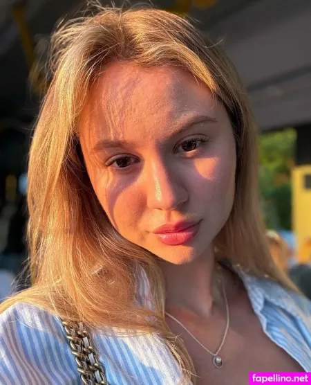 Emmimilli 1 OnlyFans Thumbnail #adIAqj5UKa