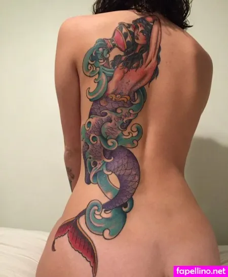 Emmmy OnlyFans Thumbnail #1YggdzUpfr