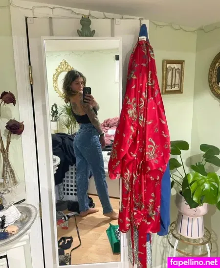 Emmmy OnlyFans Thumbnail #eMwWIbZjPn