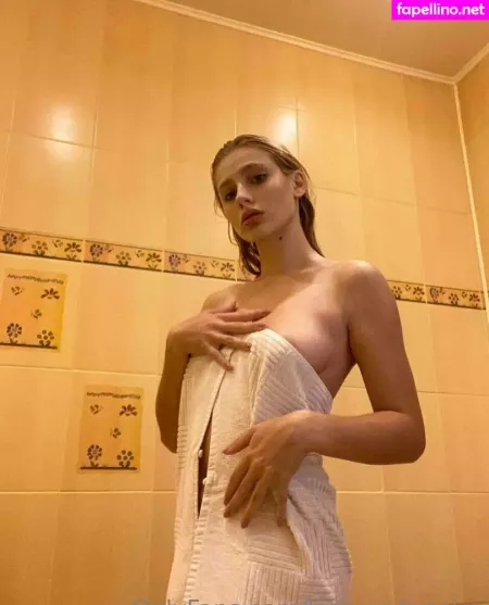 Emmy Almyy OnlyFans Thumbnail #E4jzF63ZSu