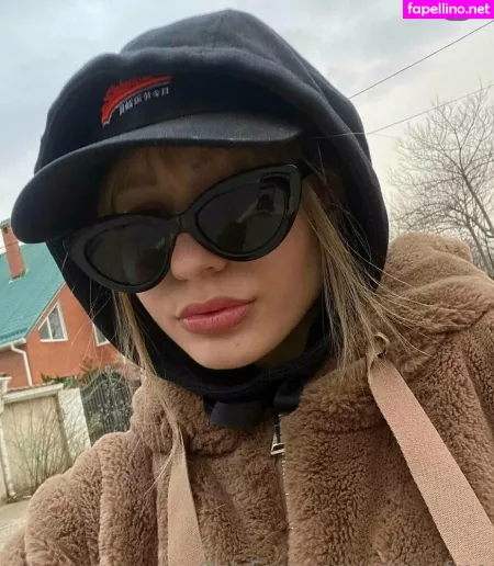 Emmy Almyy OnlyFans Thumbnail #mmIV39stlO