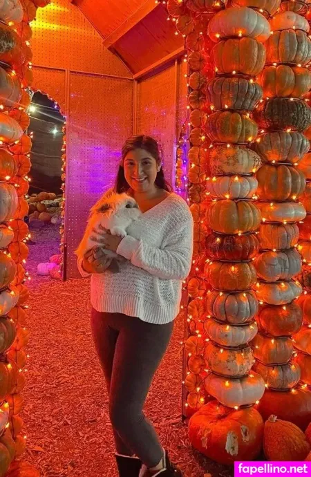 Emmy Ann OnlyFans Thumbnail #1is1X5pV9B