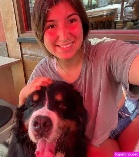 Emmy Ann OnlyFans Thumbnail #D5GEX5zUNE