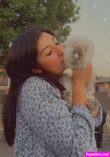 Emmy Ann OnlyFans Thumbnail #dMatrmQOiu