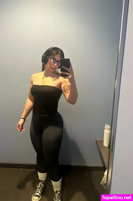 Emmy Beretta OnlyFans Thumbnail #U6AQ05nTMW