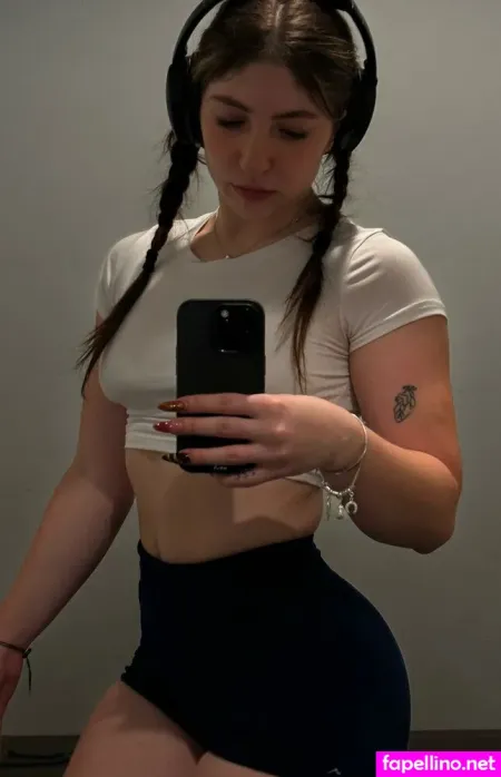 Emmy Beretta OnlyFans Thumbnail #m51FwnHGyi