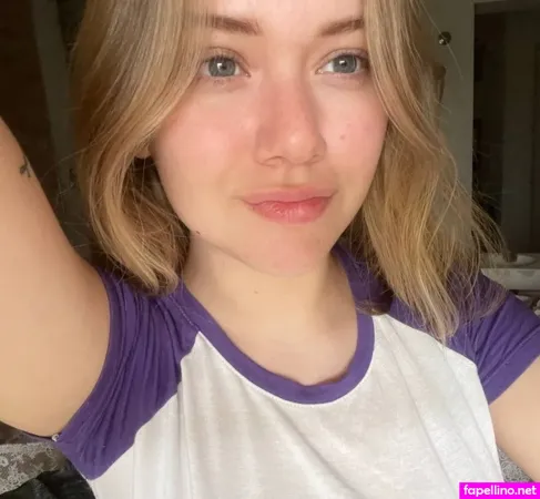 Emmy Bunnies OnlyFans Thumbnail #jZn3nF5MPh