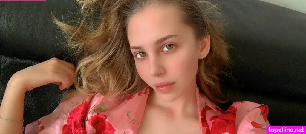 Emmy Evans Free OnlyFans Thumbnail #KBcnVdMZ4m