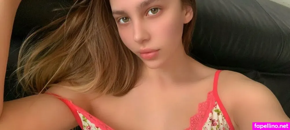 Emmy Evans Free OnlyFans Thumbnail #Mi1EmrfUDx