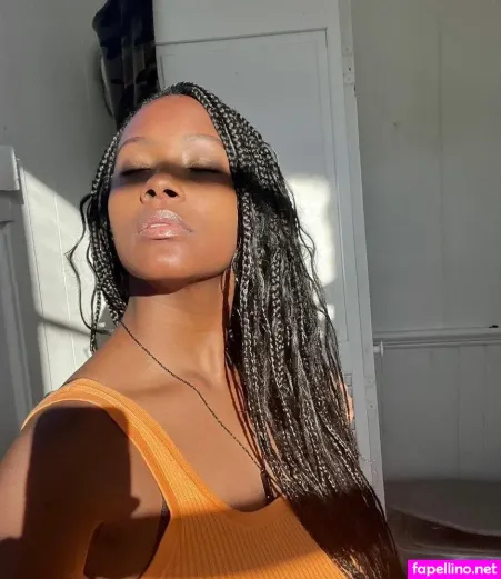 Emmy Mcdowell OnlyFans Thumbnail #DLzjCuRIT3