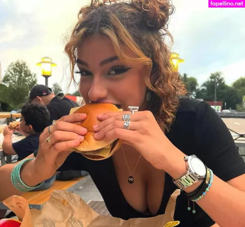 Emmy Tifrit OnlyFans Thumbnail #XnJO6RJcki