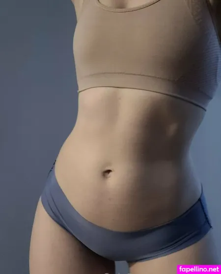 Emmya OnlyFans Thumbnail #DIMyYnOGmL