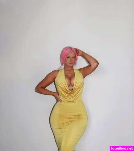 Emmybre Free 4 OnlyFans Thumbnail #LWVYzbmJkc
